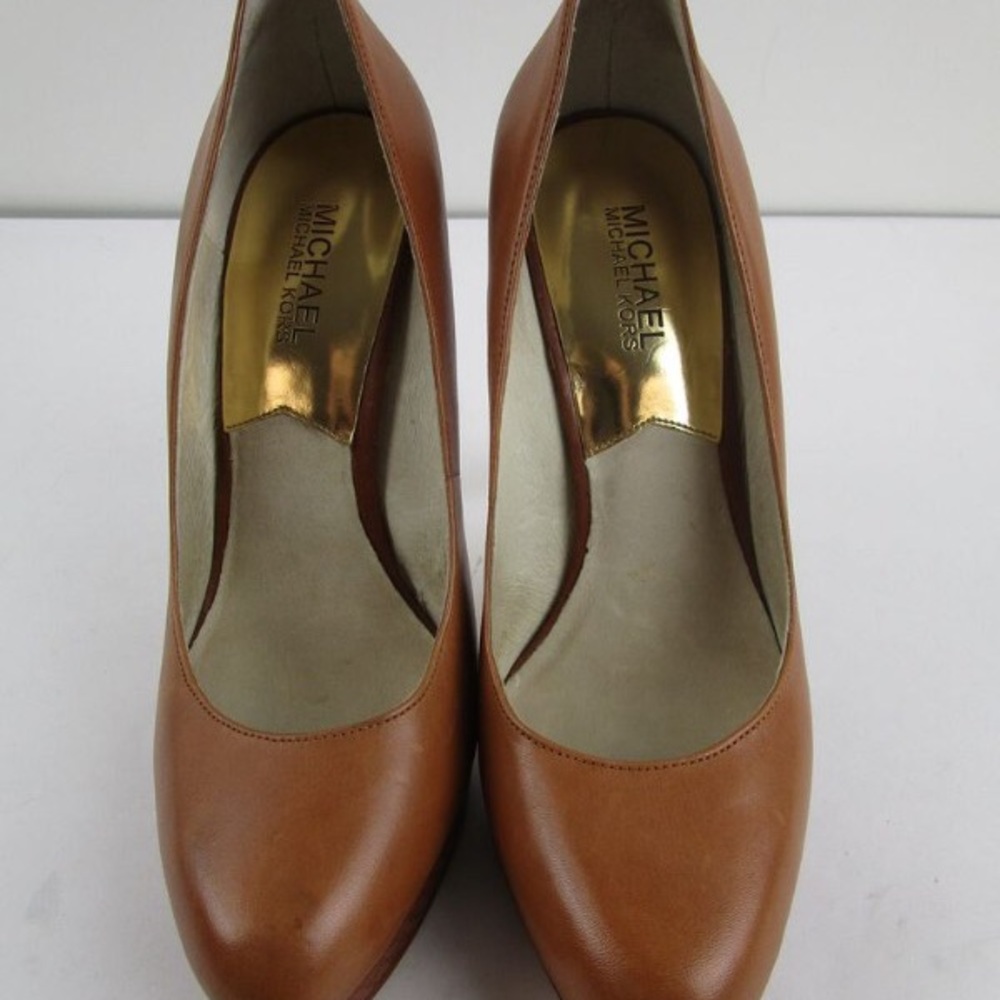 Michael Kors platform pump